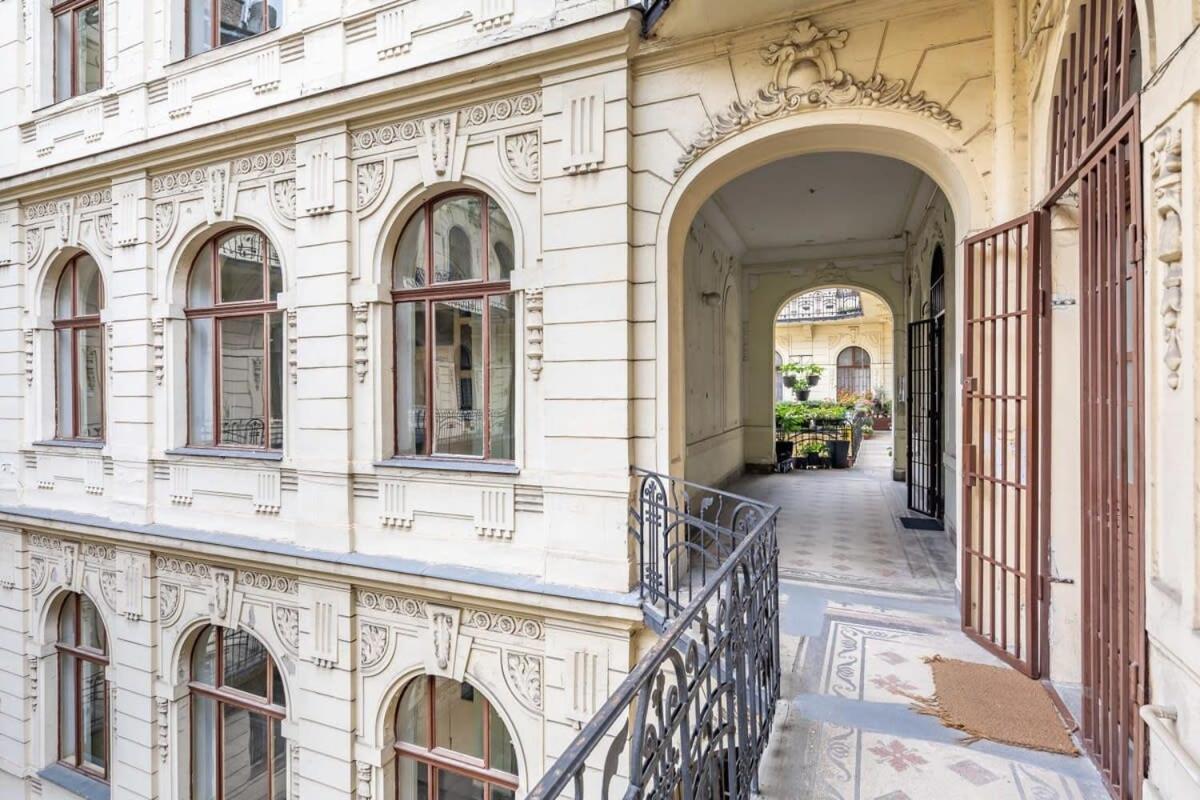 Boutique Luxury - & Quiet Apartament
